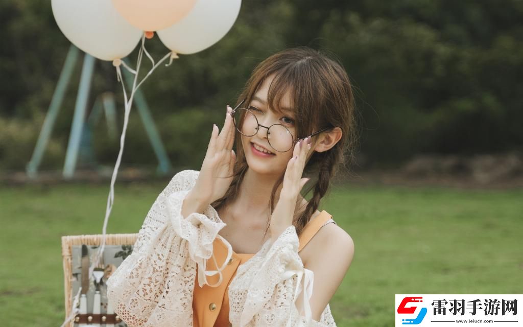 已滿十八歲請(qǐng)帶好紙的歌詞：藏著青春秘語(yǔ)——從歌聲中領(lǐng)悟成長(zhǎng)！