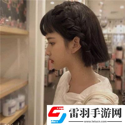 最新版高顏值好看的短發女生頭像小清新相比于喜歡你我想我應該先愛自己