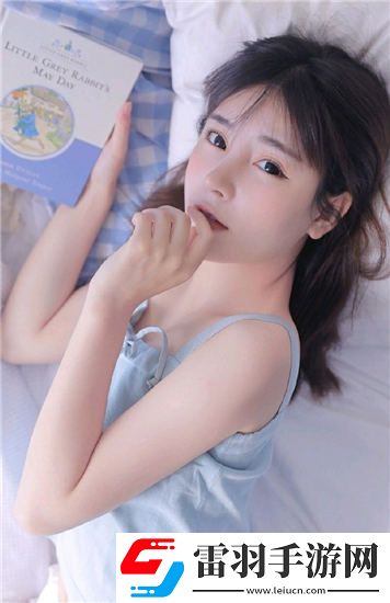 國精產(chǎn)品99永久免亞精一區(qū)美女版